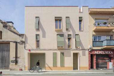 Churruca Residential Building / BE STUDIO
