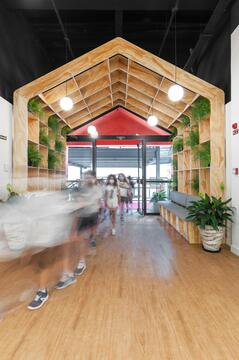 Galeria de Escola Red House Villa-Lobos / STUDIO DLUX  - 10