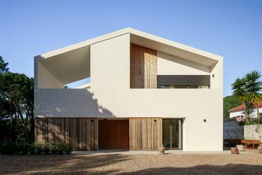 Gallery of MH House / Esquissos - Arquitectura e Consultoria  - 1