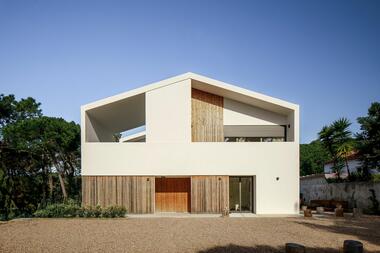 Gallery of MH House / Esquissos - Arquitectura e Consultoria  - 7