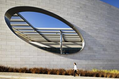 Botton Champalimaud Pancreatic Cancer Centre / Sachin Agshikar