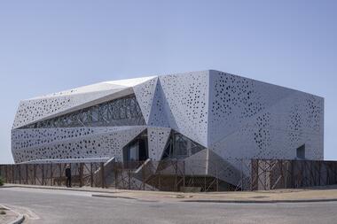 微生物化学实验室 / PENELAS ARCHITECTS