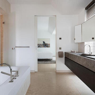Smart Devices in München Residence from Basalte