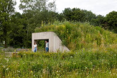 The House Under the Ground / WillemsenU