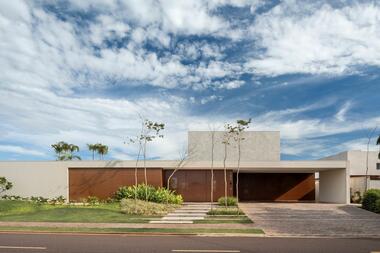 Casa M+S / Solange Cálio Arquitetos