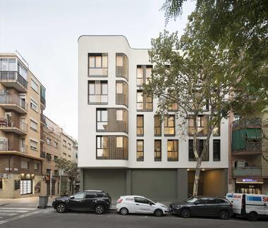 Viviendas Joaquim Valls / BJ Arquitectes Associats