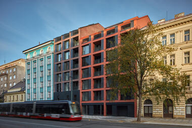 Iconik Apartments / Edit! architects