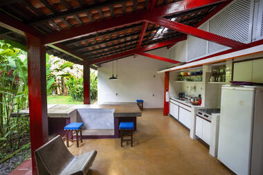 Galeria de Clássicos da Arquitetura: Duas Casas em Paraty / Julio Katinsky + Ruy Ohtake  - 2