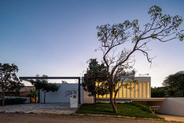 Residencia M&J / Atelier Paralelo