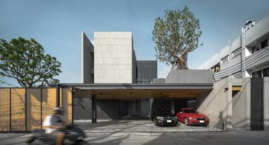 The Waterfall House / Greenbox Design