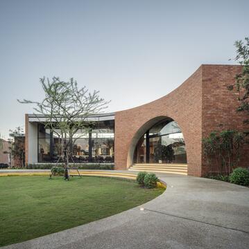 Restaurant DAWN to DUSK / TOUCH Architect