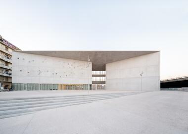 Escola Secundária Joséphine Baker / Panorama Architecture