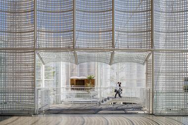 Centro de Convenciones The Veil / me+ architect + Atelier tho.A