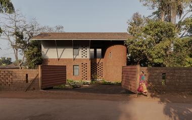 Casa Rouge / The Architecture Company (TAC)