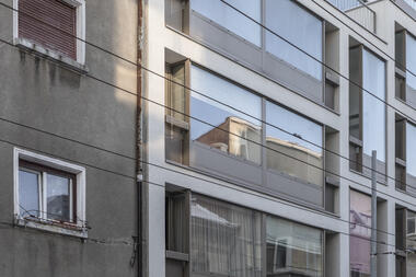 Gallery of Occidentului 40, Photographed Through the Lens of Laurian Ghinitoiu  - 11