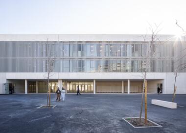 Galeria de Escola Secundária Joséphine Baker / Panorama Architecture  - 4