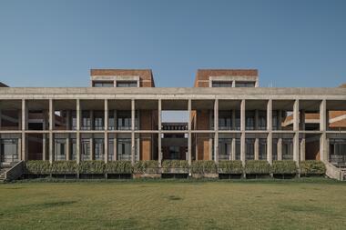 Girl’s College & Hostel for Model Education Trust / Neogenesis+Studi0261