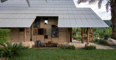 Granja Cha Arnon / Yangnar Studio