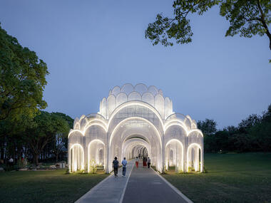 Gallery of Emerald Screen Pergola / Wutopia Lab  - 27