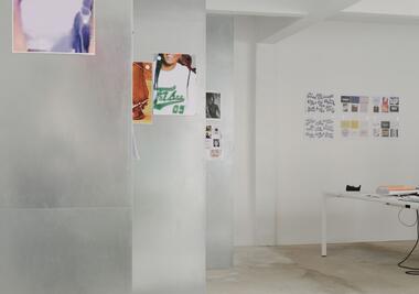 5 Rooms / Hyper