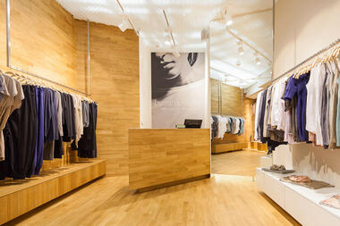 Bynamesakke Boutique / Inside Outside