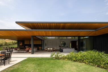 Galeria de Residência D4 / Belluzzo Martinhão Arquitetos  - 1