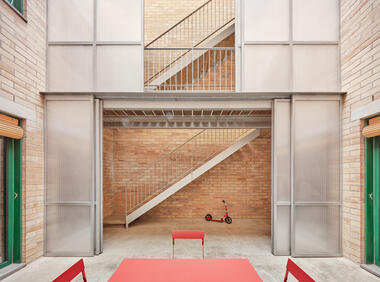 103RAV - New House Between Dividing Walls in Sabadell / Vallribera Arquitectes