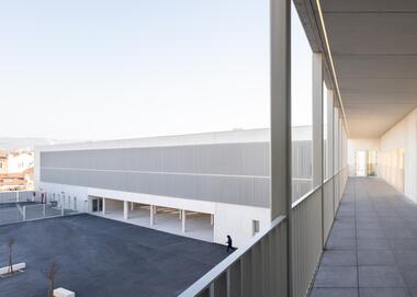 Galeria de Escola Secundária Joséphine Baker / Panorama Architecture  - 10