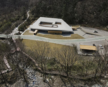 The Nature Education Center of Tangjiahe / CLAB Architects