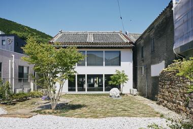 Hotel Jin / Jo Nagasaka + Schemata Architects
