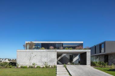 Galería de Casa 3 patios / Israel & Teper Arquitectos  - 1