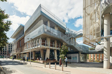 University of Melbourne Student Pavilion / KoningEizenberg Architecture