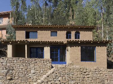 Casa Martha / Taller MACAA (Misión de Arquitectura, Construcción y Arte en los Andes)