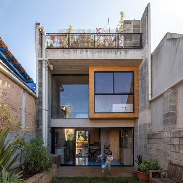 Casa Bertha / Zoom Urbanismo Arquitetura e Design + Barao Di Sarno