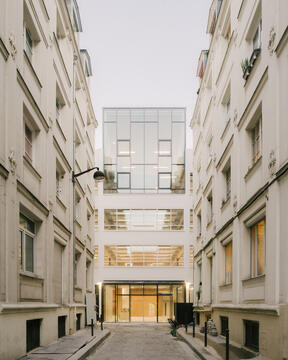 Malevart Innovative Offices Transformation / h2o architectes
