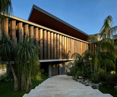 TA Residence / Anastasia Arquitetos