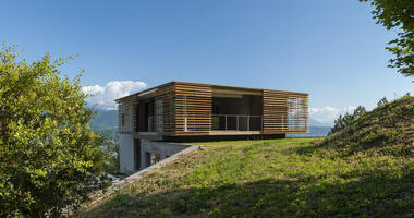 Gallery of Bioclimatic Contemporary House / INDY ARCHITECTES  - 3