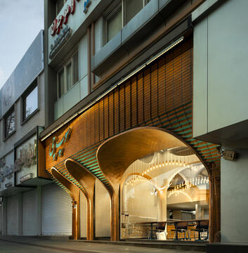Soup Chi Restaurant / HOM design and construction company