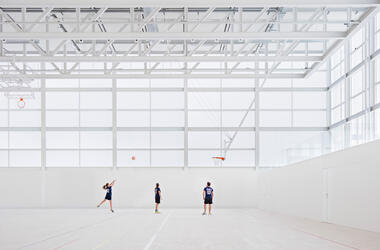 From Wooden Shells to Polycarbonate Panels: The Materials Shaping Flexible Sports Spaces