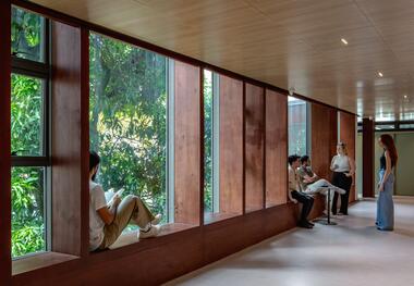 画廊 鲁道夫斯坦纳大学 / Biselli Katchborian Arquitetos  - 28