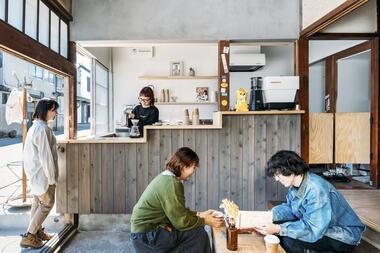 Yokosawa Campus Restaurant / NoMaDoS