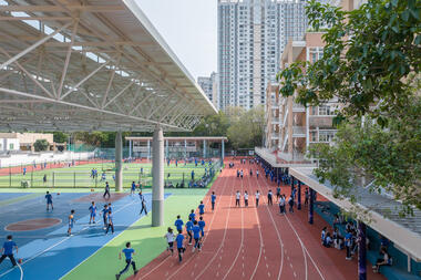  学府中学改造，操场是一种公共空间类型 / 多重建筑