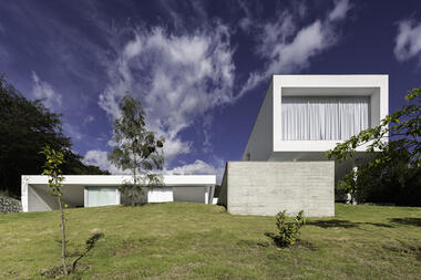 Casa Kaysa / Alvariño & Felipe Arquitectos