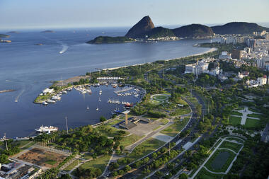 Lessons from Roberto Burle Marx: Designing Resilient and Evolving Urban Landscapes
