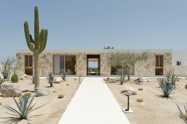 Suna House / YDR estudio