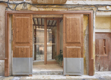 Montisión House / Jordi Herrero Arquitecto