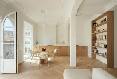 Apartamento en la Plazuela de Santiago / BABELstudio