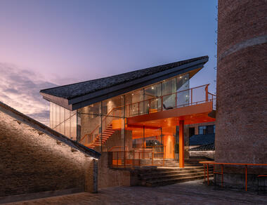 Plugin Revival fábrica de porcelanas / Liu Kecheng Design Studio + People's Architecture Office