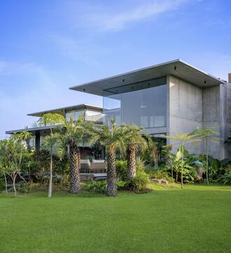 Gallery of Forest of Joy House / Hiren Patel Architects  - 5