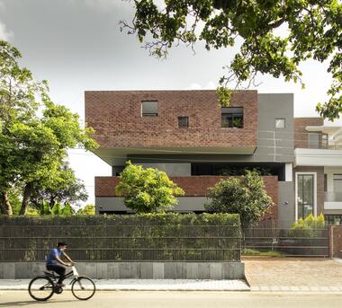 Residence 91 / Charged Voids
